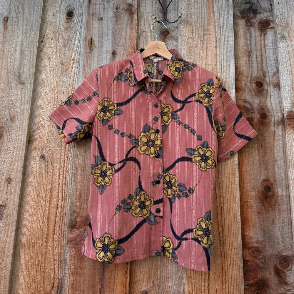 Vintage Mauve And Yellow Floral Button-Up Blouse 🌿 - Picture 4 of 8